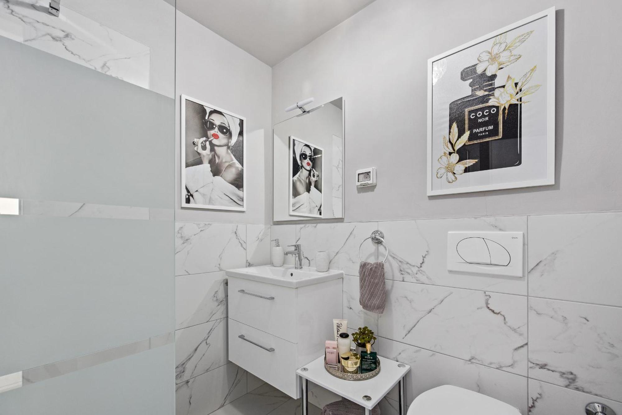 Ladym Apartment *
